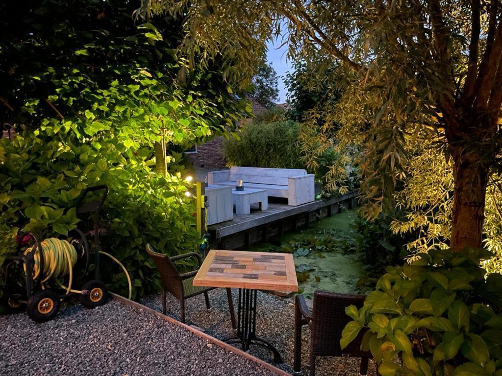 Flora'S B&B Landsmeer Exteriör bild